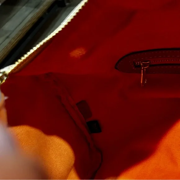 Unbranded Beige Monogram Bag with Colorful Patches - Picture 7 of 13